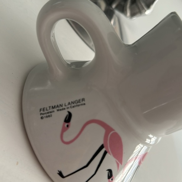 Feltman Langer Vintage Flamingos Travel Non Spill Wide Base Travel Mug w… - Picture 4 of 8